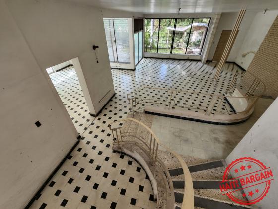 PROPRIETE A VENDRE, ZONE:  PV