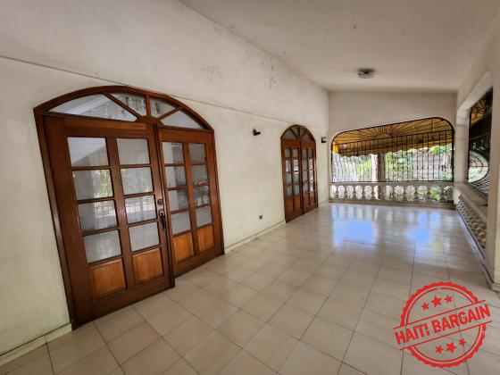 PROPRIETE A VENDRE, ZONE:  PV