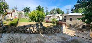 COMPLEXE 2 MAISONS A VENDRE, ZONE:  LABOULE 12 (TARA'S)