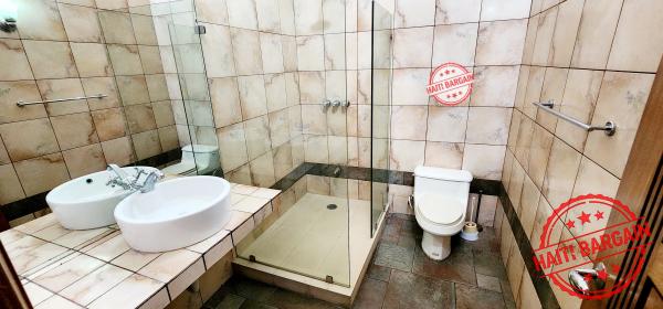 MAISON A VENDRE, ZONE: MONTAGNE NOIRE