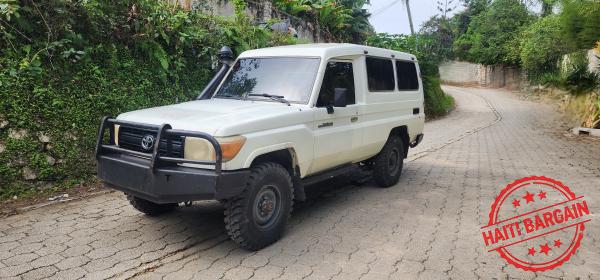 2008 TOYOTA LAND CRUISER
