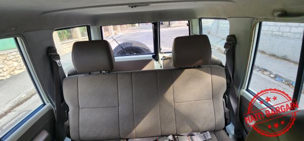 2011 TOYOTA LAND CRUISER