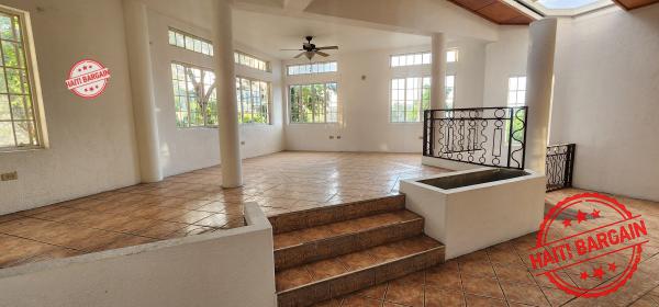 MAISON A  LOUER - ZONE: PUIT BLAIN