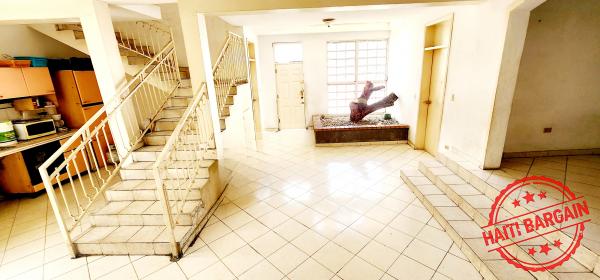 MAISON A VENDRE, ZONE: HAUT ROUTE DE FRÈRE