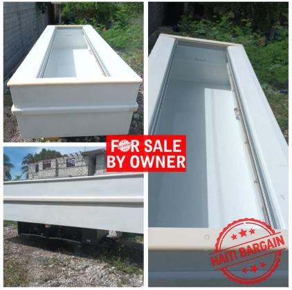 OPEN FREEZER 44 CUFT