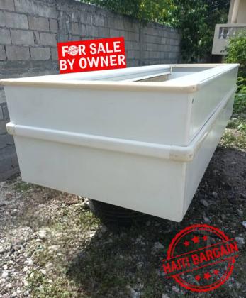 OPEN FREEZER 44 CUFT