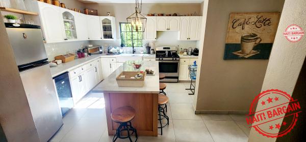 MAISON A VENDRE, ZONE: FERMATHE