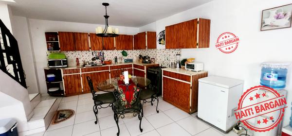 COMPLEXE D'APPARTEMENT A VENDRE, ZONE: DELMAS