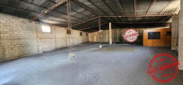 IMMEUBLE/DEPOT A LOUER - ZONE: DELMAS