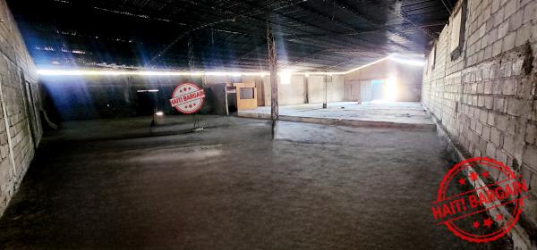 IMMEUBLE/DEPOT A LOUER - ZONE: DELMAS