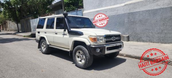 2012 TOYOTA LAND CRUISER LX BLINDÉ