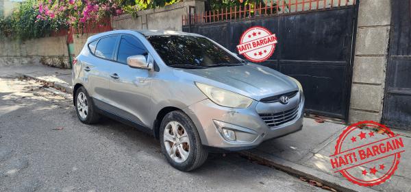 2011 HYUNDAI TUCSON