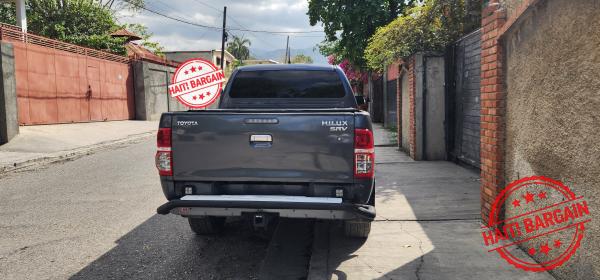 2014 TOYOTA HILUX BLINDE