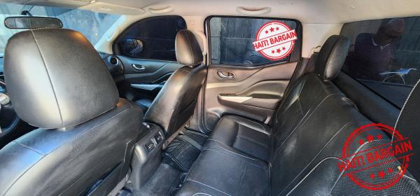 2019 NISSAN FRONTIER LE