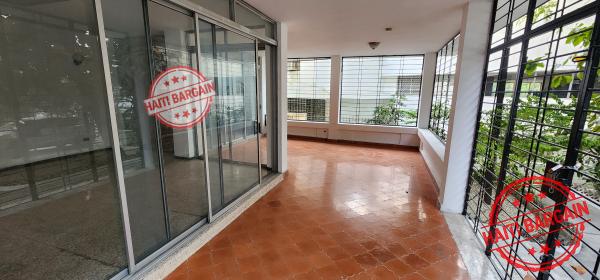 ESPACE COMMERCIAL A LOUER - ZONE: PETION-VILLE