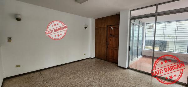 ESPACE COMMERCIAL A LOUER - ZONE: PETION-VILLE