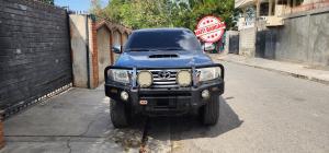 2014 TOYOTA HILUX BLINDE