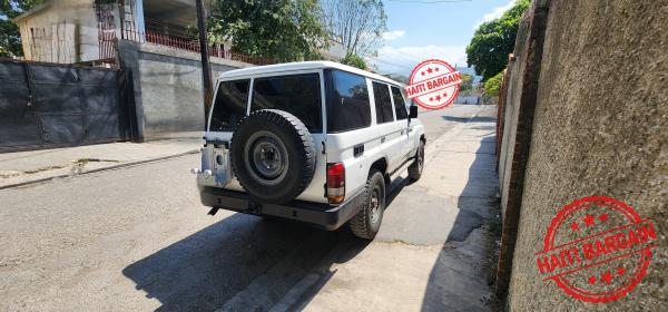 2008 TOYOTA LAND CRUISER