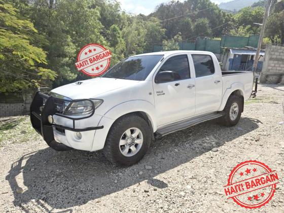 2010 TOYOTA HILUX