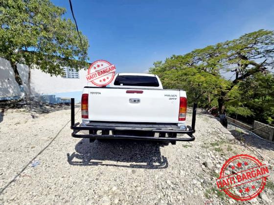 2010 TOYOTA HILUX