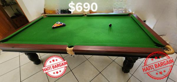 POOL TABLE