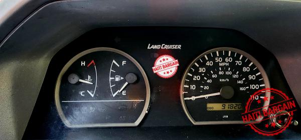 2013 TOYOTA LAND CRUISER