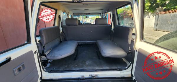 2013 TOYOTA LAND CRUISER