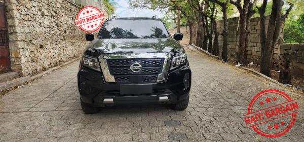 2022 NISSAN FRONTIER LE