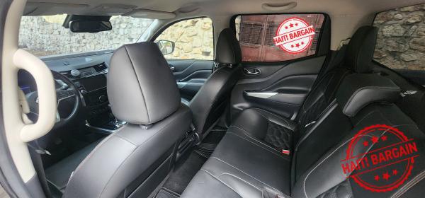 2022 NISSAN FRONTIER LE