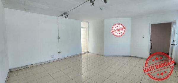 ESPACE COMMERCIAL A LOUER - ZONE: DELMAS 77