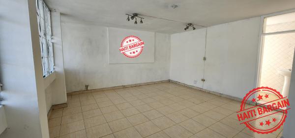 ESPACE COMMERCIAL A LOUER - ZONE: DELMAS 77