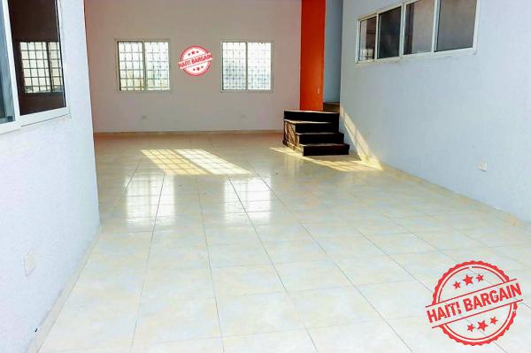 ESPACE COMMERCIAL A LOUER - ZONE: PETION-VILLE