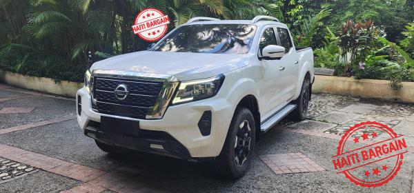 2022 NISSAN FRONTIER LE