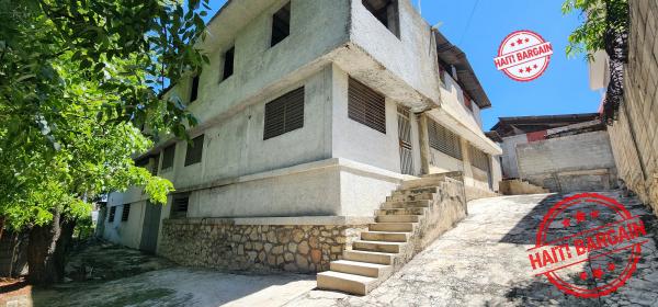 IMMEUBLE COMMERCIAL A VENDRE - ZONE: DELMAS 33
