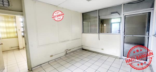 IMMEUBLE COMMERCIAL A VENDRE - ZONE: PV