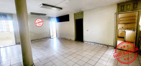 IMMEUBLE COMMERCIAL A VENDRE - ZONE: PV