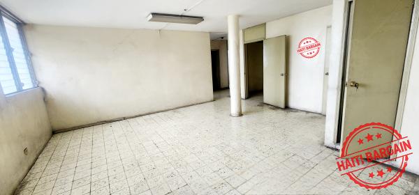 IMMEUBLE COMMERCIAL A VENDRE - ZONE: PV