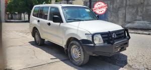 2010 MITSUBISHI MONTERO