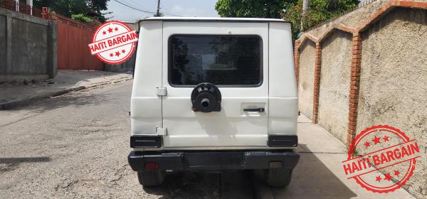 1983 MERCEDES-BENZ GD300