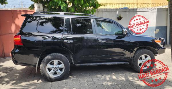 2012 TOYOTA LAND CRUISER VX