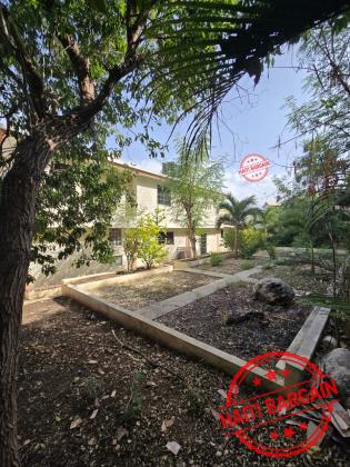 MAISON A LOUER, ZONE:  VIVY MITCHEL