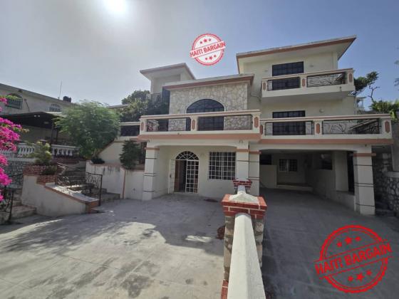 MAISON A LOUER, ZONE:  VIVY MITCHEL