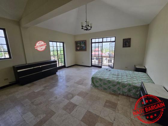 MAISON A LOUER, ZONE:  VIVY MITCHEL