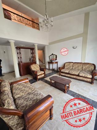 MAISON A LOUER, ZONE:  VIVY MITCHEL