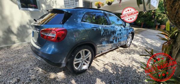 2015 MERCEDES GLA250