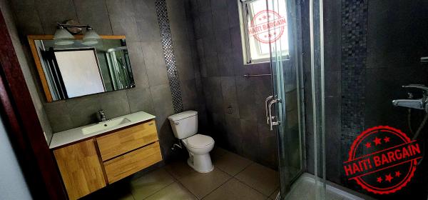 MAISON A LOUER, ZONE: PELERIN