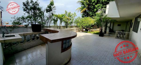 MAISON A VENDRE, ZONE: BAS MORNE CALVAIRE