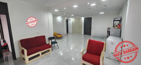 MAISON INACHEVÉE A VENDRE, ZONE: THOMASSIN 32