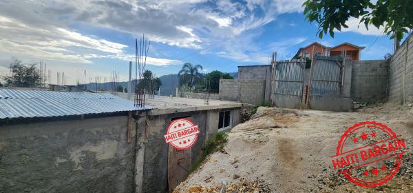 MAISON INACHEVÉE A VENDRE, ZONE: THOMASSIN 32