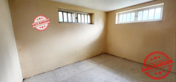 MAISON A LOUER - ZONE: THOMASSIN